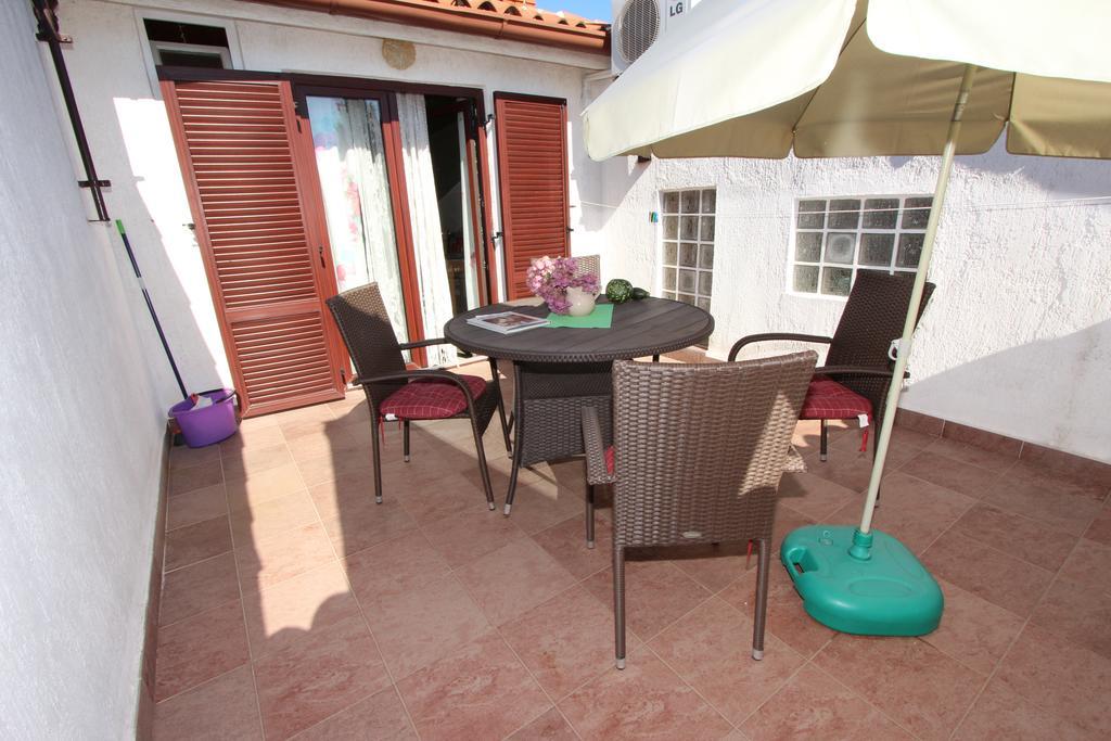 Apartments Giorgia Ровінь Екстер'єр фото